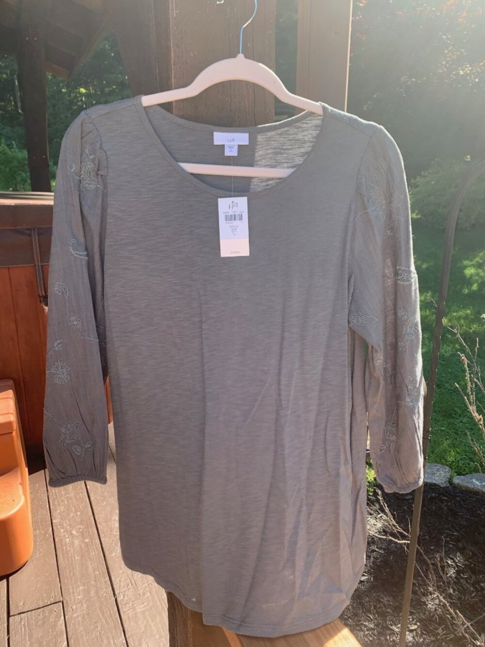 NWT $79 J.Jill mixed media embroidered top Small tall